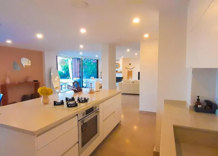 Private With Pool And Garden