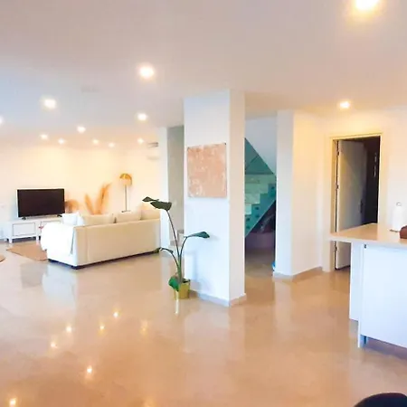 Villa Private With Pool And Garden *